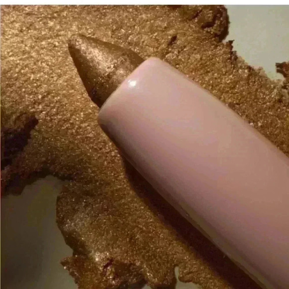 KKW Disguise Eye Crayon - Picture 3 of 3